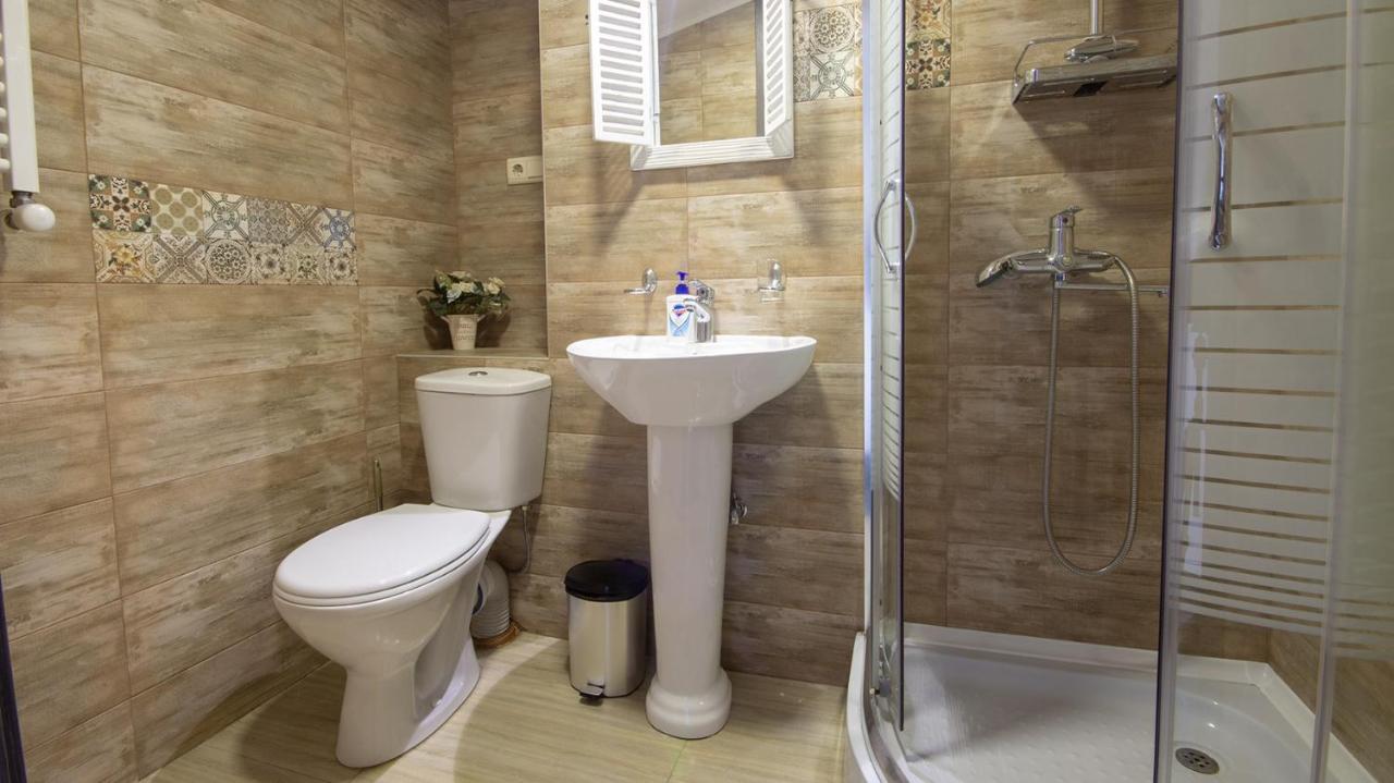 4 Bedroom Apartment On Liberty Square Τυφλίδα Εξωτερικό φωτογραφία