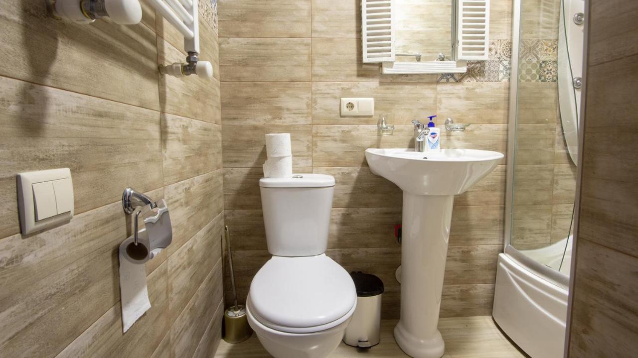 4 Bedroom Apartment On Liberty Square Τυφλίδα Εξωτερικό φωτογραφία