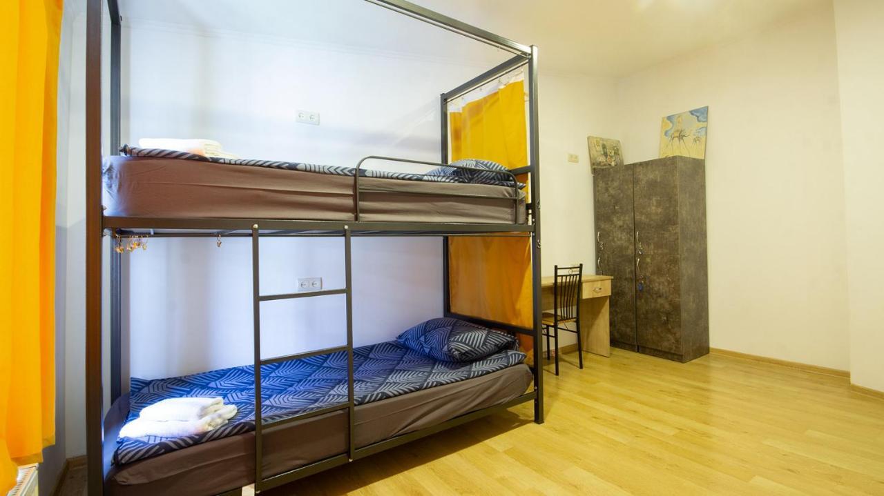 4 Bedroom Apartment On Liberty Square Τυφλίδα Εξωτερικό φωτογραφία