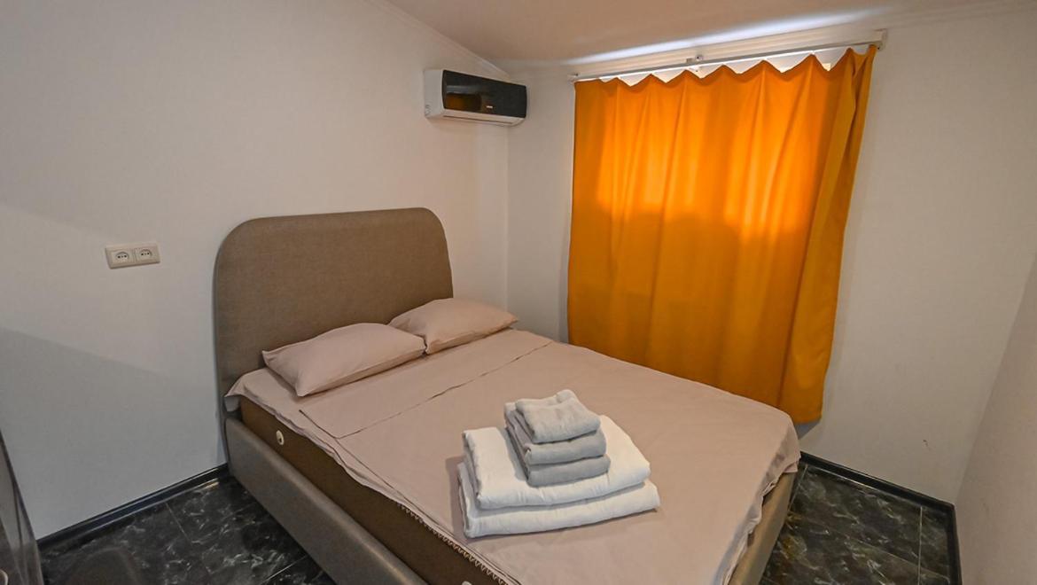 4 Bedroom Apartment On Liberty Square Τυφλίδα Εξωτερικό φωτογραφία